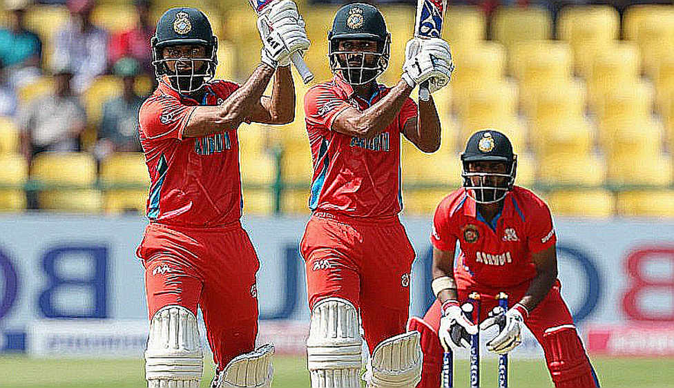 ১৩০/৫: ২৪৮ রান তাড়ায় ভারতের আসল ফাটল টপ অর্ডারে নয়, মিডল ওভারে