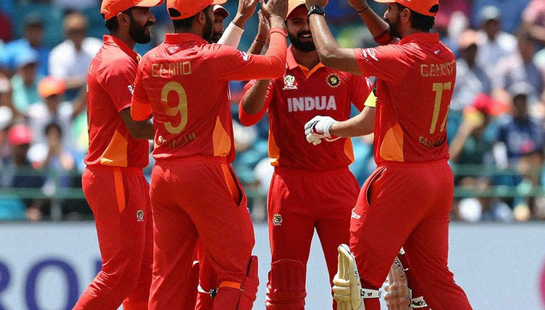 ড্রাফটে আট দল যাকে ফিরিয়ে দিয়েছিল, পার্থ তাকেই সরাসরি নিল: ফাতিমা সানার চুক্তির আসল হিসাব