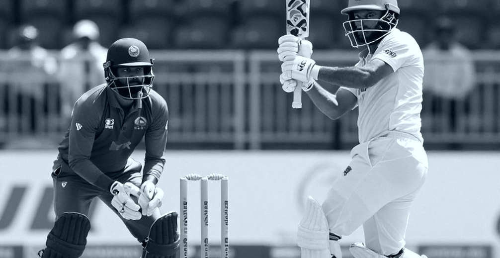 টি-টোয়েন্টিতে ম্যাচ হারায় ৭–১৫ ওভারে, স্বীকার করে ১৬–২০-এ টি-টোয়েন্টিতে ম্যাচ হারায় ৭–১৫ ওভারে, স্বীকার করে ১৬–২০-এ