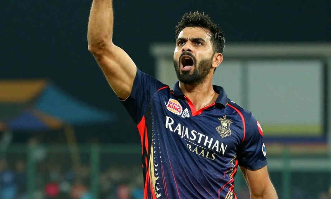 Dhaka's Odds Board Speaks First: The End of the 'Home Advantage' Myth in Tournament Cricket Dhaka's Odds Board Speaks First: The End of the 'Home Advantage' Myth in Tournament Cricket