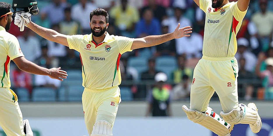 আবুধাবিতে প্রথমবার নিরপেক্ষ মাঠে বাংলাদেশ: শান্তর টস-সিদ্ধান্তের ভেতরে লোড, তাপ আর পিচের হিসাব