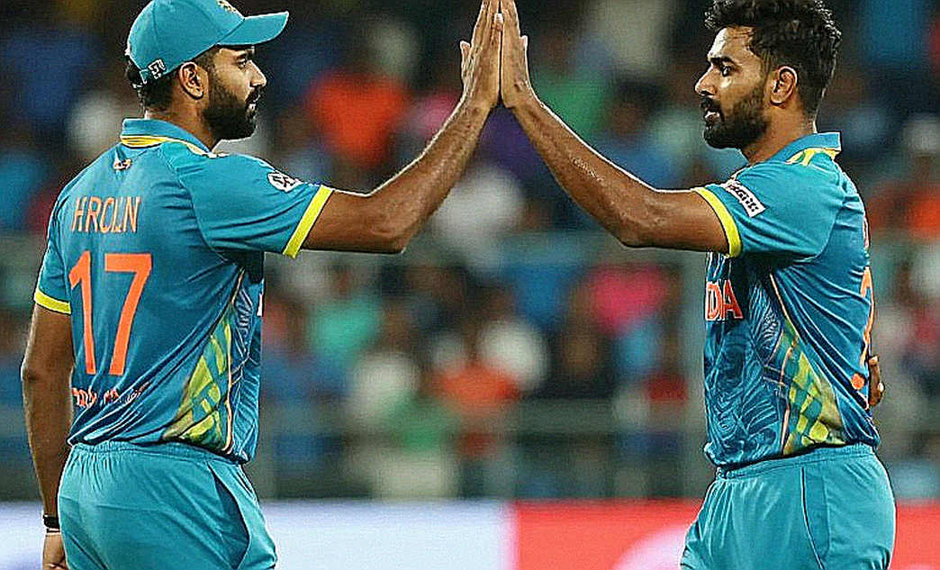 মাঠের বাইরের স্কোরবোর্ড: টুর্নামেন্টের সিদ্ধান্ত আসলে কোথায় লেখা হয় মাঠের বাইরের স্কোরবোর্ড: টুর্নামেন্টের সিদ্ধান্ত আসলে কোথায় লেখা হয়