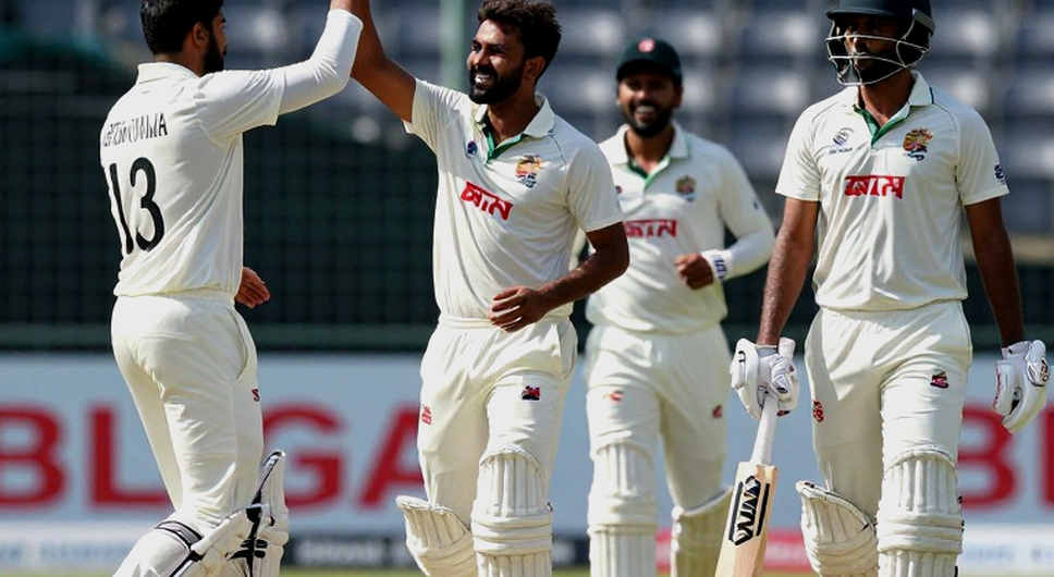 লাহোরের পিচ, মুকিমের বাদ আর সাদাকাতের এন্ট্রি: পাকিস্তানের স্কোয়াড-হিসাবের ভেতরের অঙ্ক